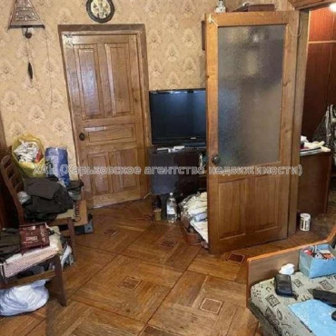 Продам квартиру, 23 Августа ул. , 2 кім., 42 м², советский ремонт 