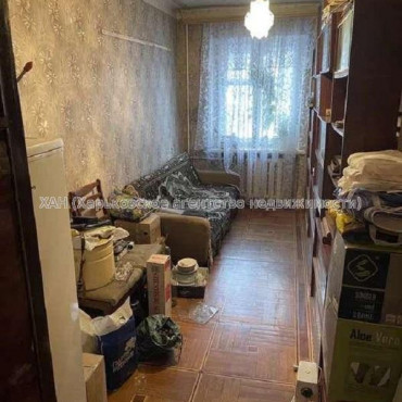 Продам квартиру, 23 Августа ул. , 2 кім., 42 м², советский ремонт 
