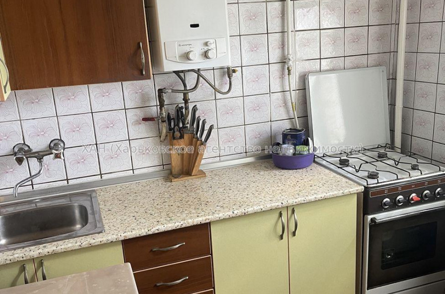 Продам квартиру, 23 Августа ул. , 2  ком., 42 м², советский ремонт 