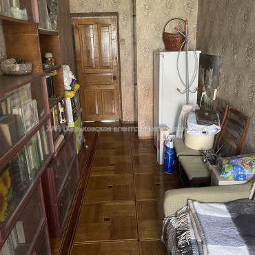 Продам квартиру, 23 Августа ул. , 2  ком., 42 м², советский ремонт 