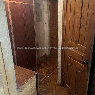Продам квартиру, 23 Августа ул. , 2 кім., 42 м², советский ремонт 