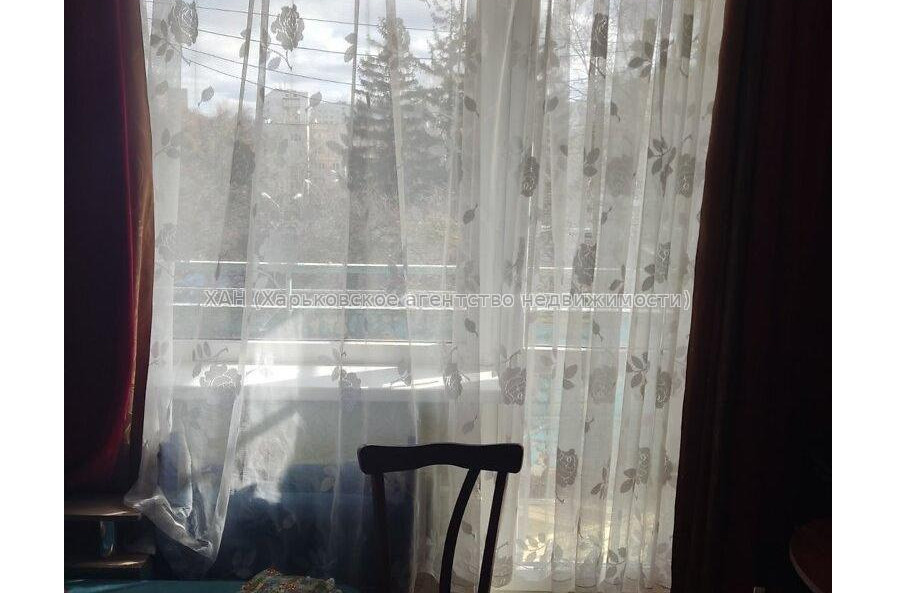 Продам квартиру, Юбилейный просп. , 1  ком., 29 м², без ремонта 