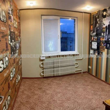 Продам квартиру, Натальи Ужвий ул. , 3  ком., 70 м², косметический ремонт 