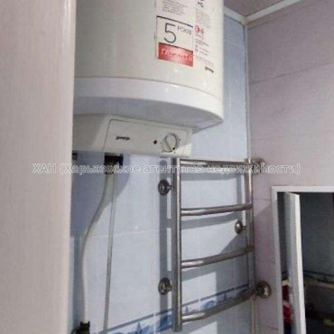 Продам квартиру, Победы просп. , 2  ком., 46 м², косметический ремонт 