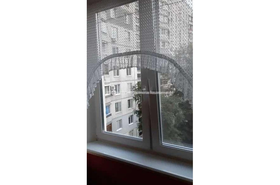 Продам квартиру, Барабашова академика ул. , 1 кім., 34 м², косметический ремонт 