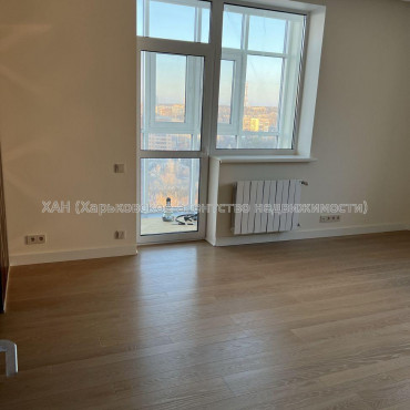 Продам квартиру, Дмитрия Антоненко ул. , 3 кім., 110 м², авторский дизайн 