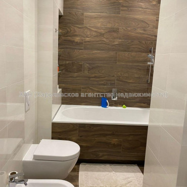 Продам квартиру, Дмитрия Антоненко ул. , 3 кім., 110 м², авторский дизайн 