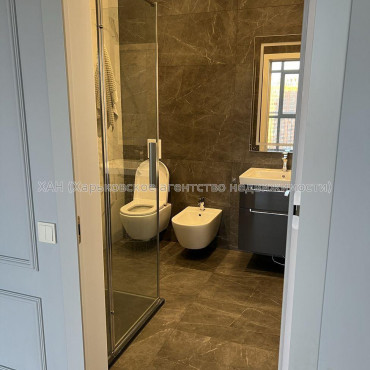 Продам квартиру, Дмитрия Антоненко ул. , 3 кім., 110 м², авторский дизайн 