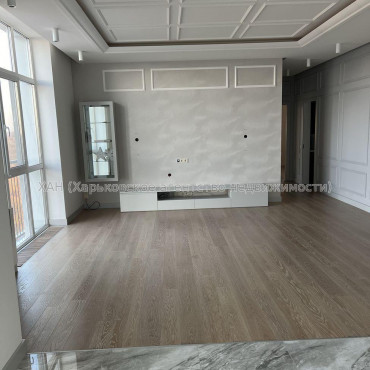 Продам квартиру, Дмитрия Антоненко ул. , 3 кім., 110 м², авторский дизайн 