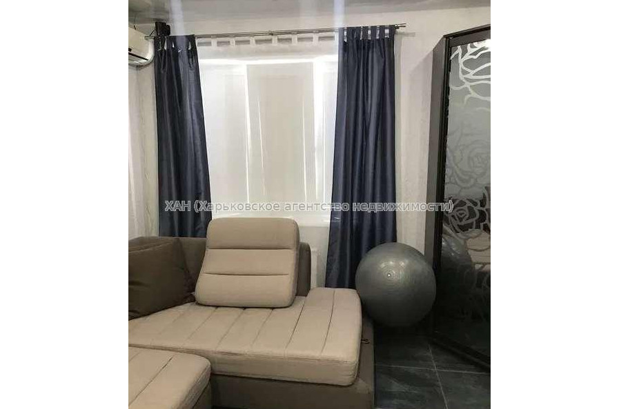 Продам квартиру, Гвардейцев Широнинцев ул. , 1  ком., 40 м², капитальный ремонт 