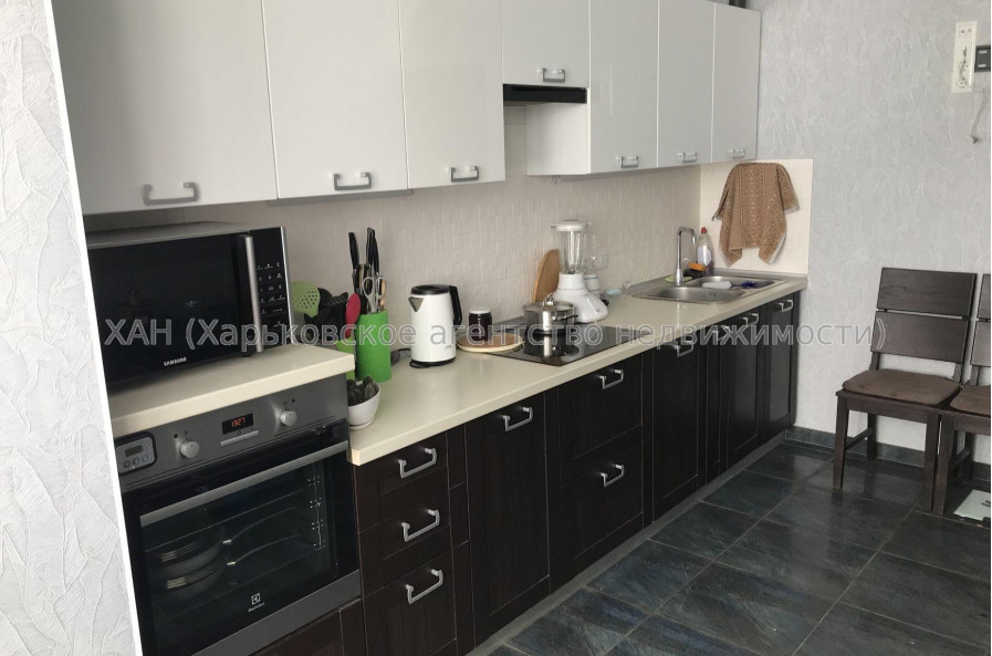 Продам квартиру, Гвардейцев Широнинцев ул. , 1  ком., 40 м², капитальный ремонт 