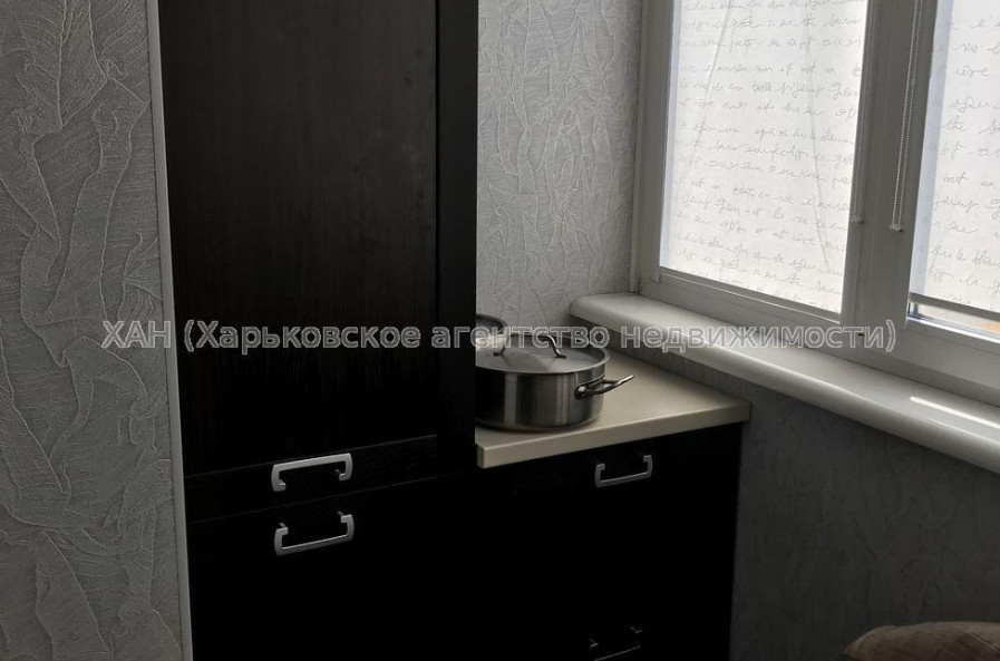 Продам квартиру, Гвардейцев Широнинцев ул. , 1 кім., 40 м², капитальный ремонт 