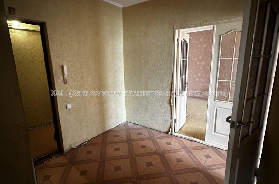 Продам квартиру, Метростроителей ул. , 3  ком., 74 м², частичный ремонт 