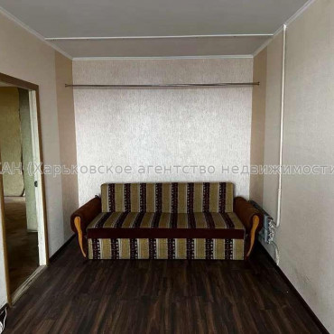 Продам квартиру, Метростроителей ул. , 3  ком., 74 м², частичный ремонт 