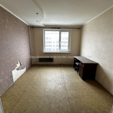 Продам квартиру, Метростроителей ул. , 3  ком., 74 м², частичный ремонт 