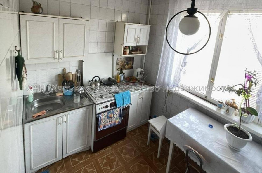 Продам квартиру, Владислава Зубенко ул. , 1  ком., 38 м², косметический ремонт 