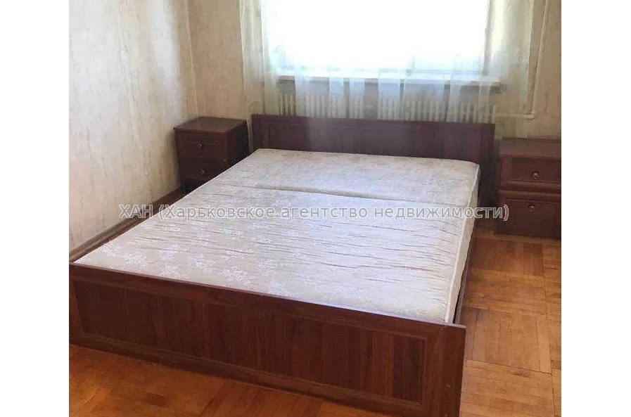 Продам квартиру, Ржевский пер. , 3 кім., 65 м², косметический ремонт 