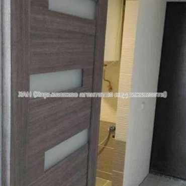 Продам квартиру, Героев Харькова просп. , 1  ком., 32 м², капитальный ремонт 