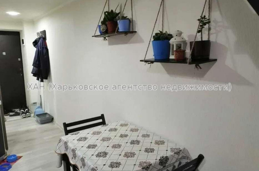 Продам квартиру, Героев Харькова просп. , 1  ком., 22 м², капитальный ремонт 