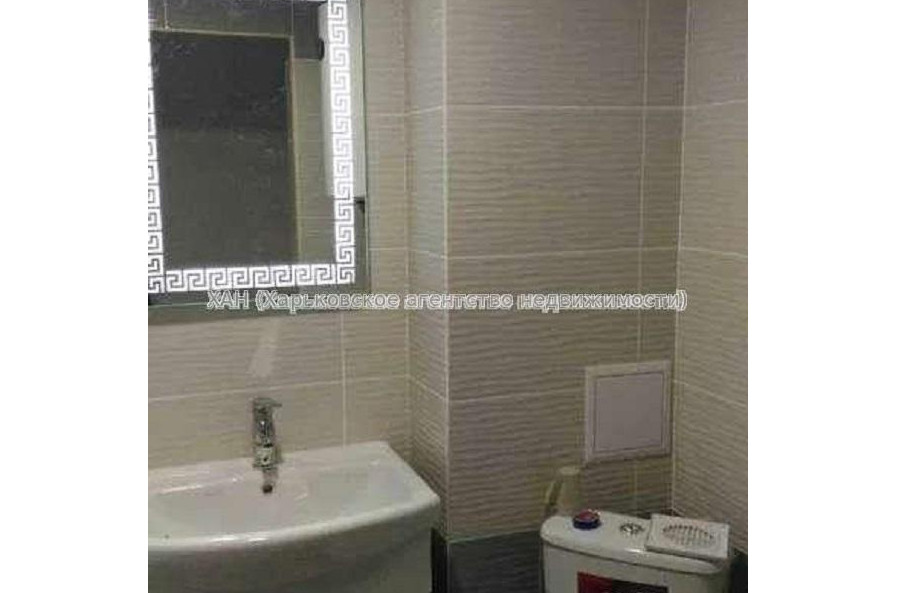 Продам квартиру, Героев Харькова просп. , 1  ком., 22 м², капитальный ремонт 