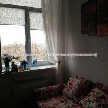 Продам квартиру, Героев Харькова просп. , 1  ком., 32 м², капитальный ремонт 
