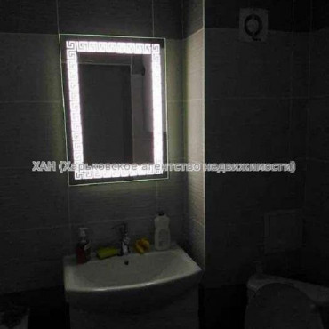 Продам квартиру, Героев Харькова просп. , 1  ком., 32 м², капитальный ремонт 