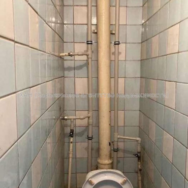 Продам квартиру, Людвига Свободы просп. , 3 кім., 65 м², советский ремонт 