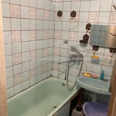 Продам квартиру, Людвига Свободы просп. , 3 кім., 65 м², советский ремонт 