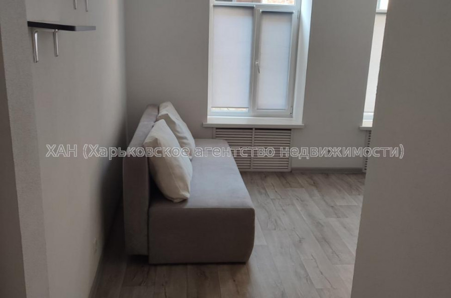 Продам квартиру, Фейербаха ул. , 1 кім., 24 м², косметический ремонт 