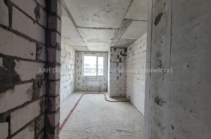 Продам квартиру, Льва Ландау просп. , 2 кім., 64 м², без внутренних работ 