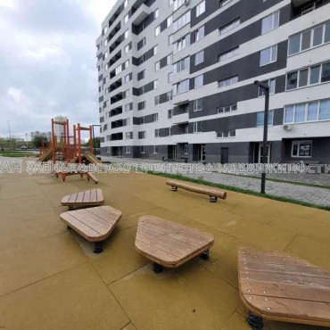 Продам квартиру, Льва Ландау просп. , 2 кім., 64 м², без внутренних работ 