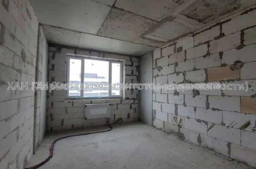 Продам квартиру, Льва Ландау просп. , 2  ком., 64 м², без внутренних работ 