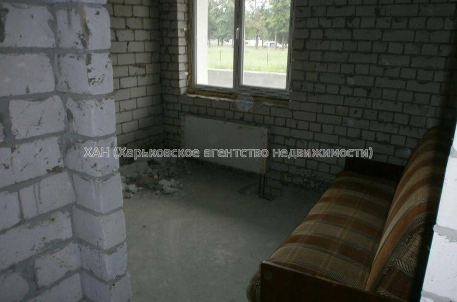 Продам квартиру, Героев Харькова просп. , 3 кім., 83 м², без отделочных работ 