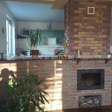 Продам будинок, Котляревского ул. , 160 м², 6 соток, частичный ремонт 