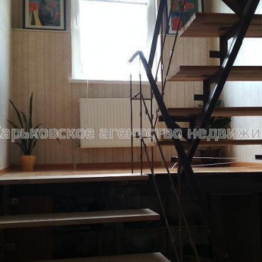 Продам будинок, Котляревского ул. , 160 м², 6 соток, частичный ремонт 