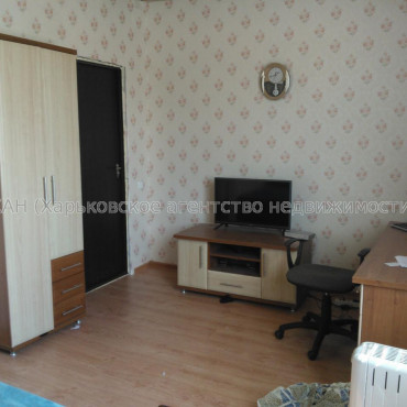 Продам будинок, Котляревского ул. , 160 м², 6 соток, частичный ремонт 