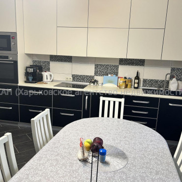 Продам будинок, Докучаева ул. , 148 м², 6 соток, евроремонт 