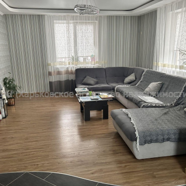 Продам будинок, Докучаева ул. , 148 м², 6 соток, евроремонт 