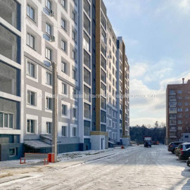 Продам квартиру, Полтавский Шлях ул. , 2  ком., 68 м², без внутренних работ