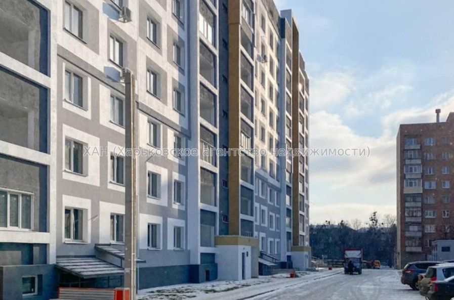 Продам квартиру, Полтавский Шлях ул. , 2  ком., 68 м², без внутренних работ 