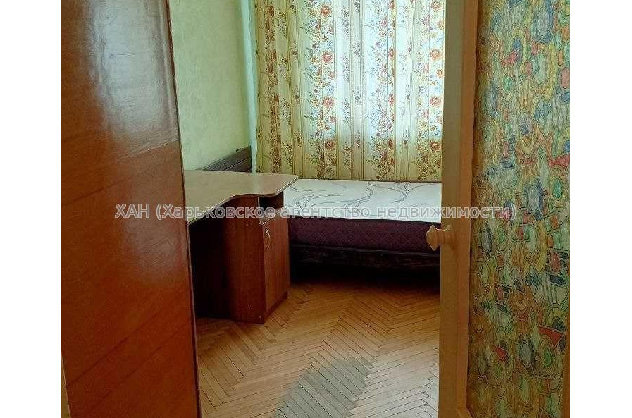 Продам квартиру, Харьковских Дивизий ул. , 3  ком., 56 м², косметический ремонт 