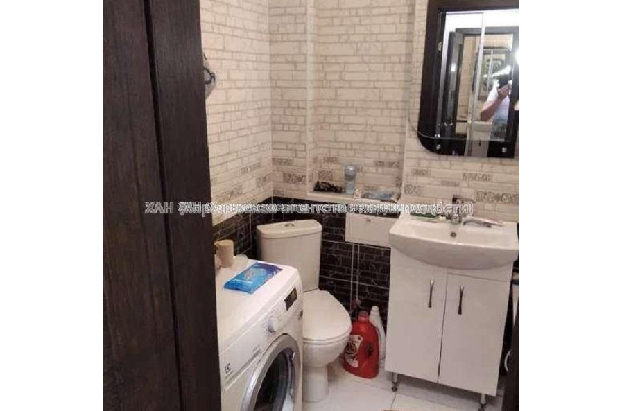 Продам квартиру, Дизельная ул. , 1 кім., 32 м², евроремонт 