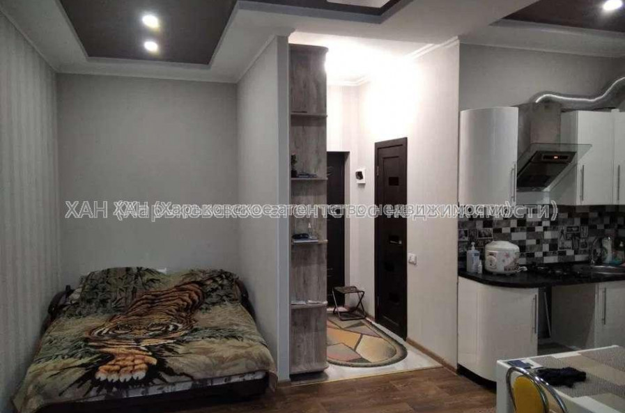 Продам квартиру, Дизельная ул. , 1 кім., 32 м², евроремонт 