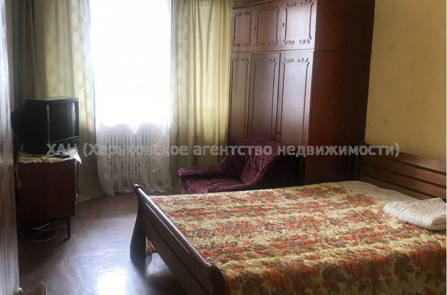 Продам квартиру, Пермская ул. , 3  ком., 65 м², косметический ремонт 