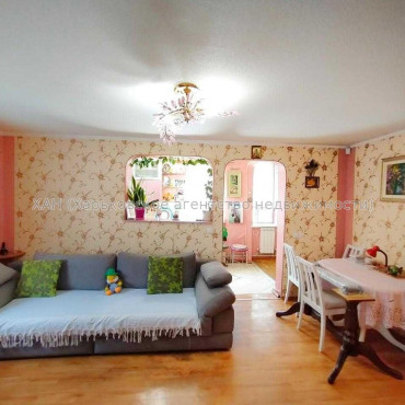 Продам будинок, Москалёвская ул. , 128 м², 9 соток, косметический ремонт 