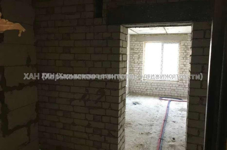 Продам квартиру, Героев Харькова просп. , 1 кім., 22 м², без внутренних работ 