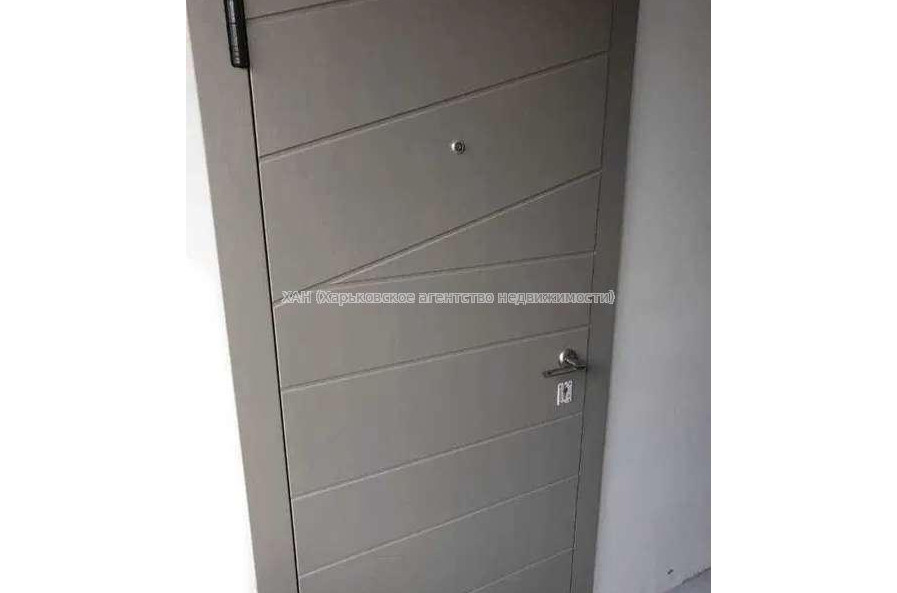 Продам квартиру, Героев Харькова просп. , 1 кім., 22 м², без внутренних работ 