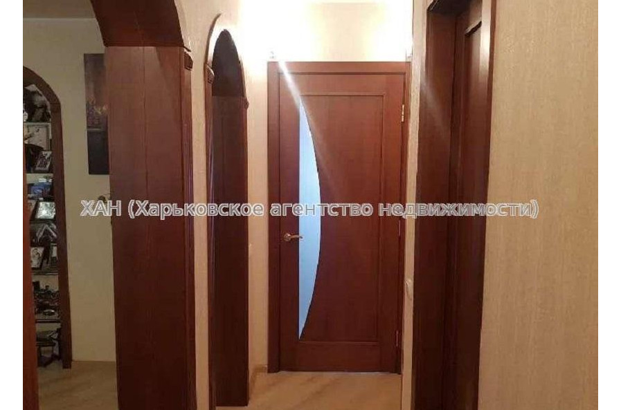 Продам квартиру, Харьковских Дивизий ул. , 3  ком., 60 м², капитальный ремонт 