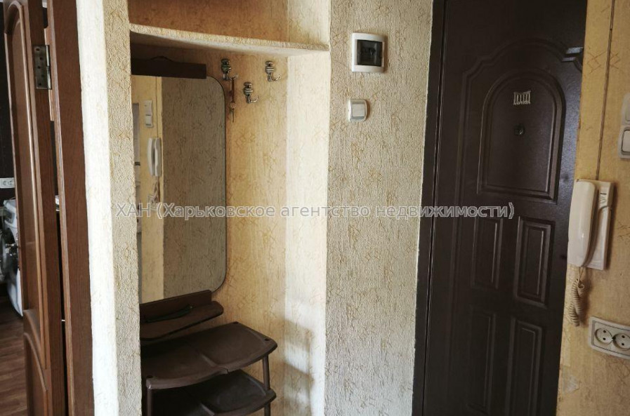 Продам квартиру, Каменярский въезд , 2 кім., 40 м², косметический ремонт 