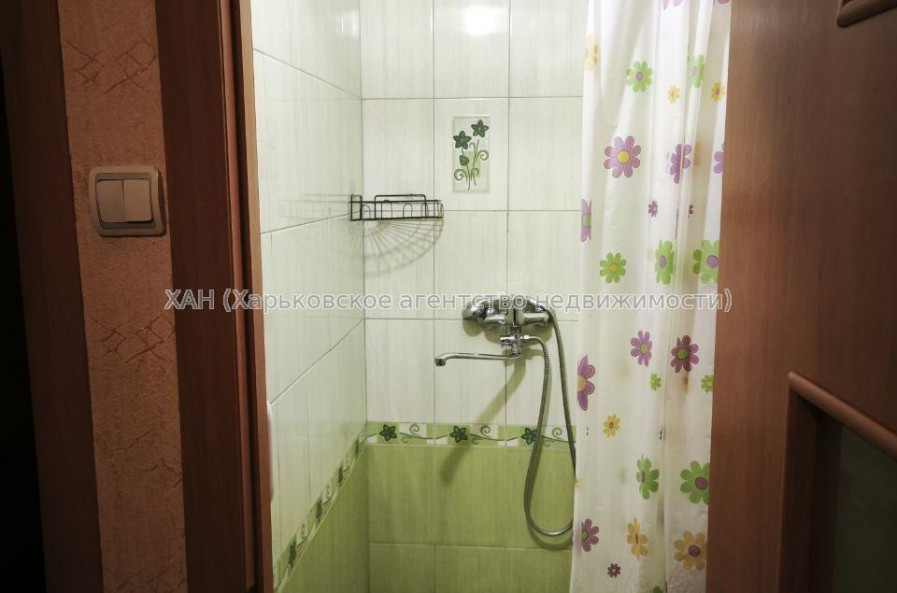 Продам квартиру, Каменярский въезд , 2 кім., 40 м², косметический ремонт 